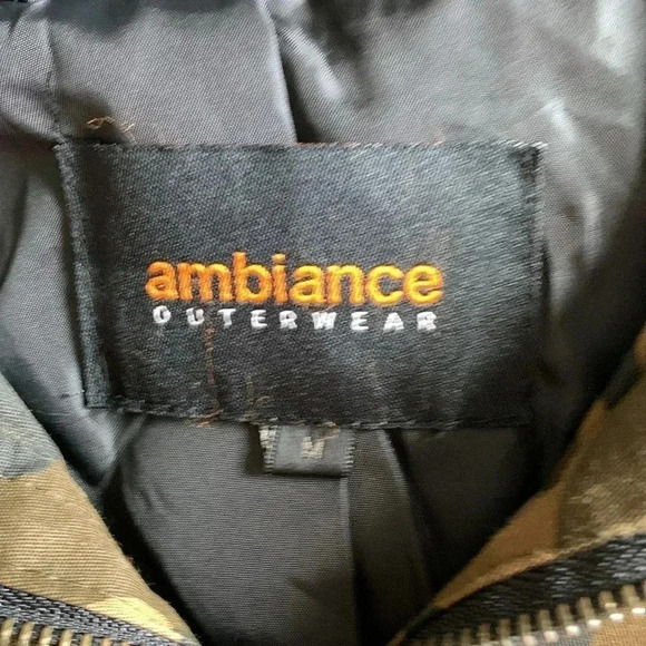Camo anorak style jacket- Ambiance Outerwear size medium - Picture 4 of 6